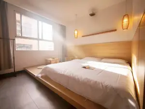 泊寧憶宿飯店（仙桃商城大廈店）