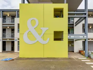 B&B โรงแรมดีจองมาร์ซานเนย์