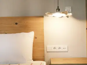 Nephos Hotel