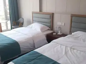 Hong Yue Hotel in Yi Yuan County