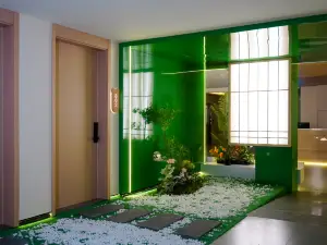 Cat's Far Hotel (Datong Sunshine Car City Shilihe Park)