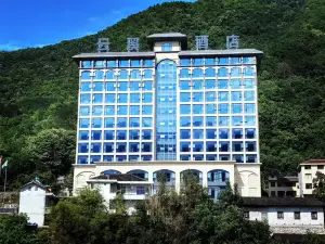 佛坪雲溪酒店
