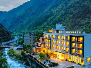 畢棚溝山果民宿