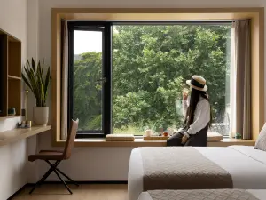 Huanxisu Luxury Garden Resort Hotel (Nanxun Ancient Town Branch)