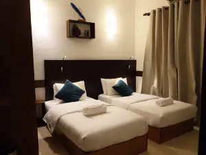 Samaik Thulusdhoo Inn