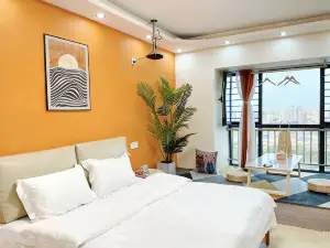 Xinxiang Xiju Giant Screen Projection Apartment (DL Pangdonglai Dapang Store)