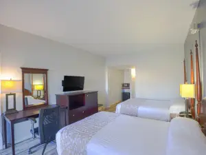 Sunrise Inn by OYO Titusville FL