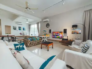 Desaru Uniq Villa 5Br Mahjong/BBQ/Netflix/Ktv