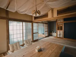 Japanese modern traditional house. 4 mins to Station& sea. Pets ok. 130 m2, max 6 people