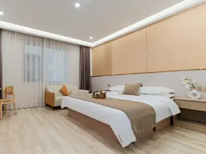 Mengzi Huayang Hotel