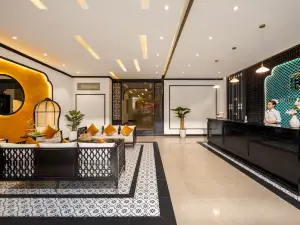 Fusion Point Hotel