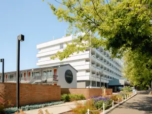 HotelMOTEL Adelaide, an EVT Hotel