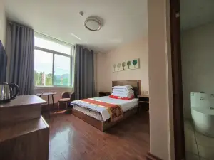 Maizhokunggar Qianqian Hotel