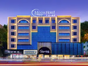 Moon Hotel (Taizhou Jiaojiang Municipal Hospital)