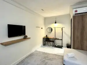 Andiana Hotel & Lodge