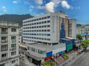 Homeinn Selected Hotel (Ningde Wanda Jiaocheng District Government)