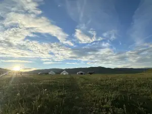 Zurgaadai Mongolian horse archery glamping center