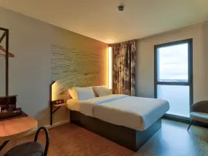 B&B HOTEL Dijon Valmy Toison d'or