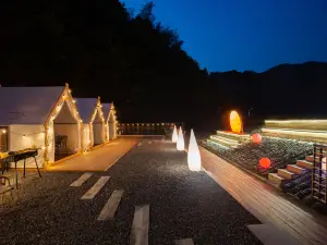 Fanjing Mountain Yingxiao Mountain Residence Designer Homestay