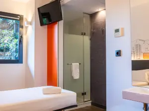 EasyHotel Malaga City Centre