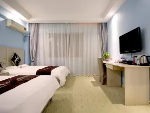 Sucheng Chain Hotel (Huangmei Zhongbai Warehouse)