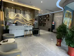 Future City Theme Hotel