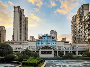 Zhangjiagang Lanshu Ring Road Hotel（High-speed rail new town）
