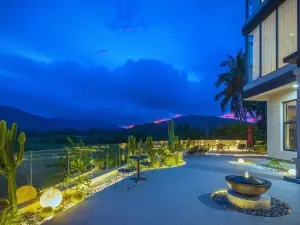 Twin Homestay (Wanning Shimeiwan Tourism Highway)