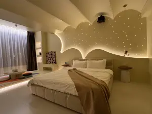 Langlangxian Smart Light Luxury Apartment