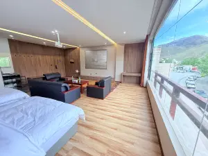 Yushu Thousand Households Hotel