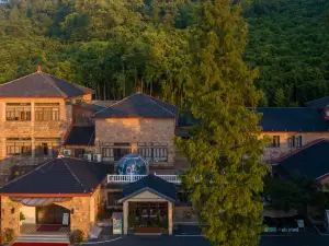 Moganshan Queen Hotel (inside Moganshan Scenic Area)