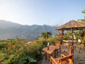 Hmong Sister House and Trekking