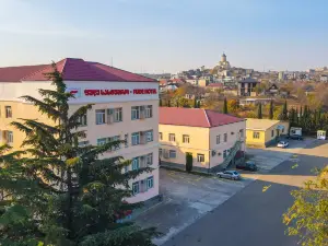 提比里斯富德飯店