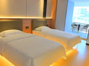 Jiutian Business Hotel