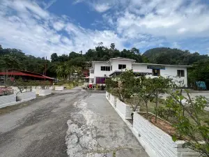 คอลเลกชัน โอ อนาลิซา บีช รีสอร์ต