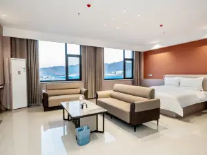 Weichixin Industrial Hotel