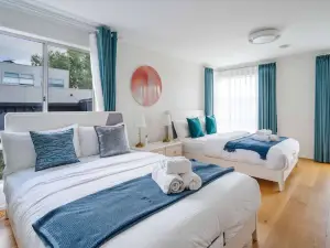 Spacious 4B House in PointCook