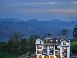 Dongmei Yueju Qiyue Yunsu Hotel