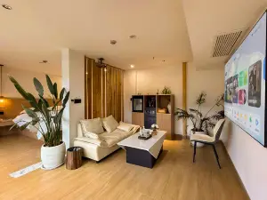Half Idle Cloud House Homestay (High speed Railway Station Branch)