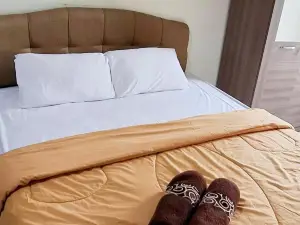 good cheap candiland apartment clean okay