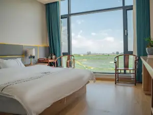 Heqing Crane Dream Bed and Breakfast