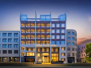 Atour Hotel, Biyun Road, Jushan Square, Xingyi City