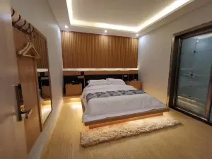 Zhenping Shengshi Hotel