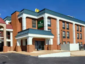 HomeTowne Studios Prattville