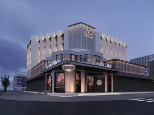 朵蘭達V飯店（昆明火車站環城南路地鐵站店）