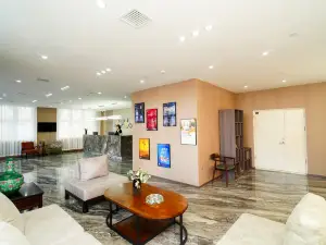 华驿精选酒店(观山国际店)