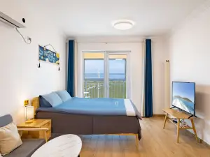Prince Seaview Apartment (Diamond Beach Store in Naxiang Seaview District)