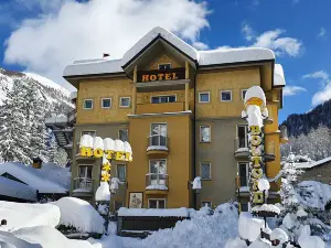 Hotel Bouton d'Or - Courmayeur