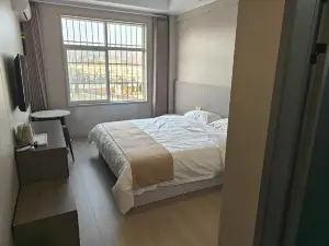 Danshui Hotel, Shahuizi Town, Shangzhou District, Shangluo City