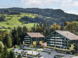 Alpine Club Resort